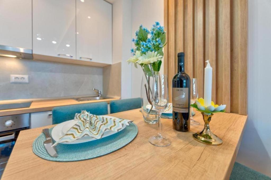 Ema Lux - Zgrada Panorama Apartment Soko Banja Ngoại thất bức ảnh