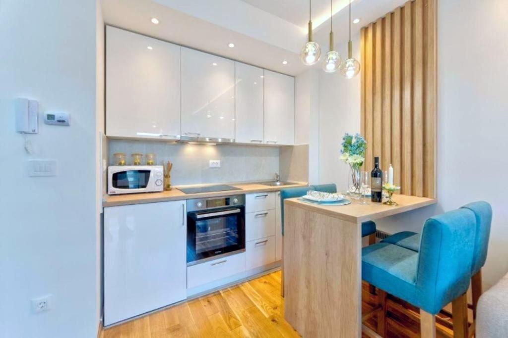 Ema Lux - Zgrada Panorama Apartment Soko Banja Ngoại thất bức ảnh